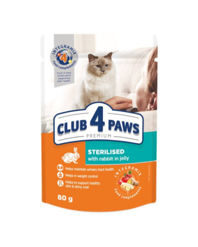 Вологий корм для стерилізованих котів Club 4 Paws c кроликом у желе 80 г