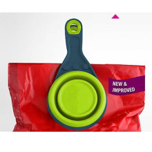 Мерный стакан для корма Dexas Collapsible KlipScoop складной на клипсе 120 мл Cалатовый (dx30728)